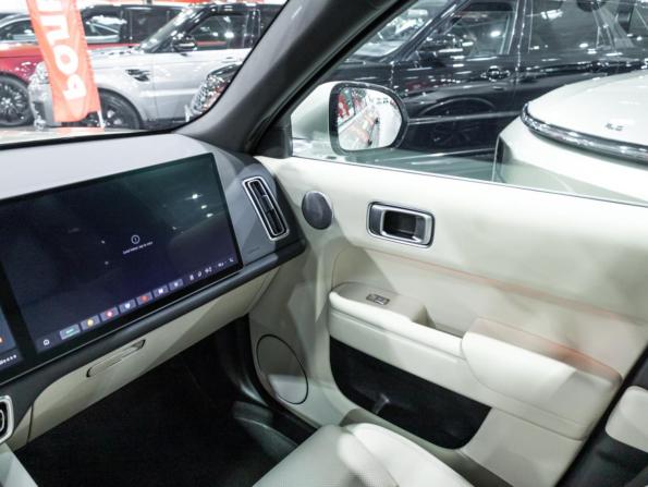Li Auto (Lixiang) L8 I с пробегом 2022 года, цена 6 250 000 рублей, 4530 км, внедорожник, Автокод Объявления