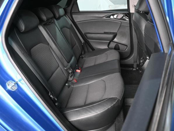 Kia Ceed III с пробегом 2018 года, цена 1 979 000 рублей, 62895 км, хэтчбек, Автокод Объявления