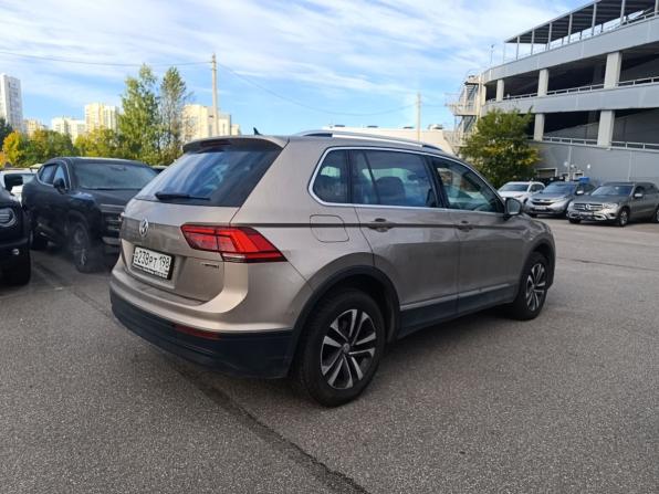 Volkswagen Tiguan II с пробегом 2019 года, цена 2 479 000 рублей, 103692 км, внедорожник, Автокод Объявления