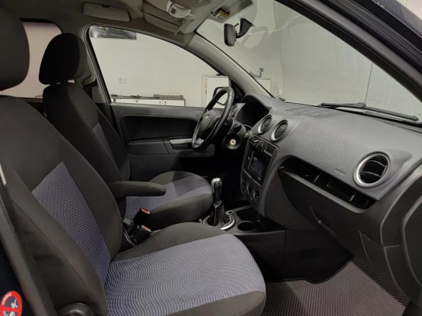 Ford Fusion I Рестайлинг с пробегом 2007 года, цена 355 000 рублей, 214254 км, хэтчбек, Автокод Объявления
