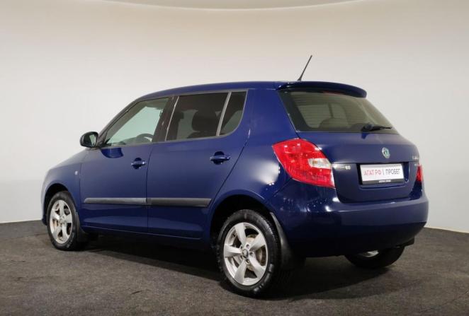 Skoda Fabia II Рестайлинг с пробегом 2011 года, цена 650 000 рублей, 115301 км, хэтчбек, Автокод Объявления