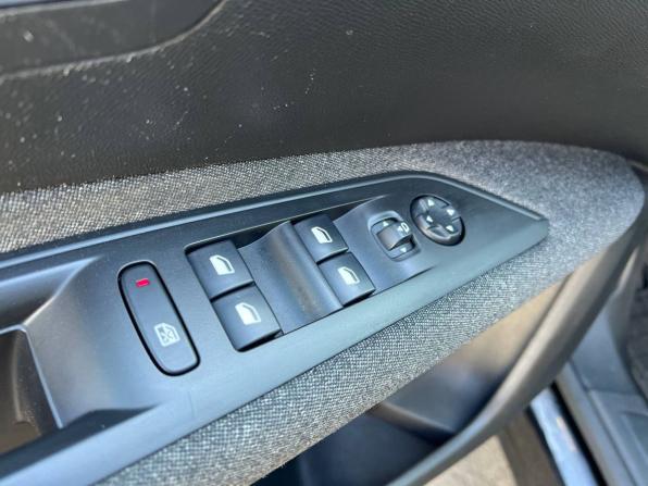 Peugeot 3008 II с пробегом 2019 года, цена 1 640 000 рублей, 154258 км, внедорожник, Автокод Объявления