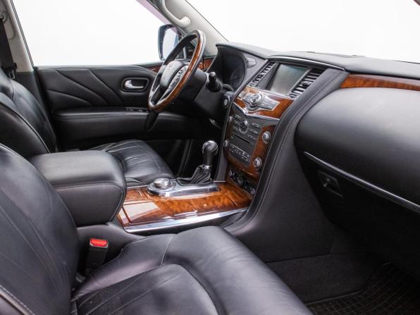 Infiniti QX80 I Рестайлинг с пробегом 2015 года, цена 2 250 000 рублей, 272301 км, внедорожник, Автокод Объявления