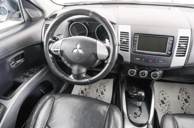 Mitsubishi Outlander II Рестайлинг с пробегом 2011 года, цена 1 249 000 рублей, 209000 км, внедорожник, Автокод Объявления
