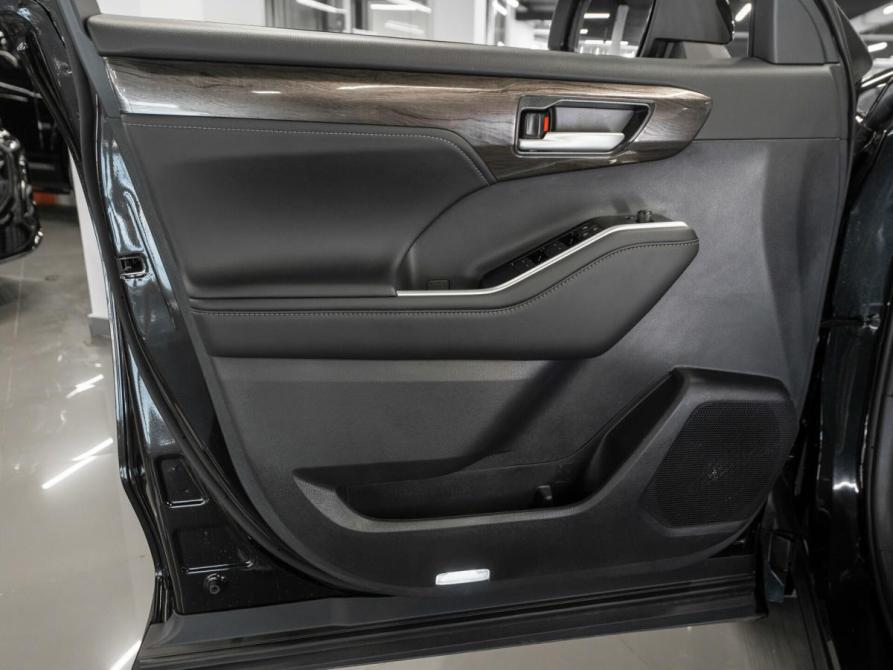Toyota Highlander IV (XU70) Москва  - изображение 16