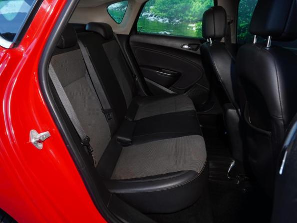 Opel Astra J с пробегом 2011 года, цена 648 000 рублей, 119828 км, хэтчбек, Автокод Объявления