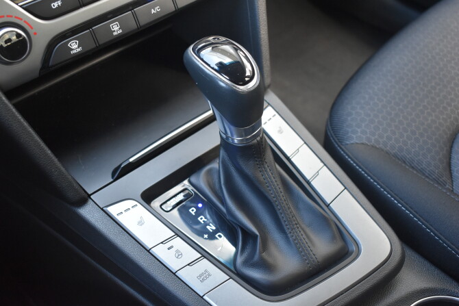Hyundai Elantra VI (AD) с пробегом 2018 года, цена 1 770 000 рублей, 80000 км, седан, Автокод Объявления