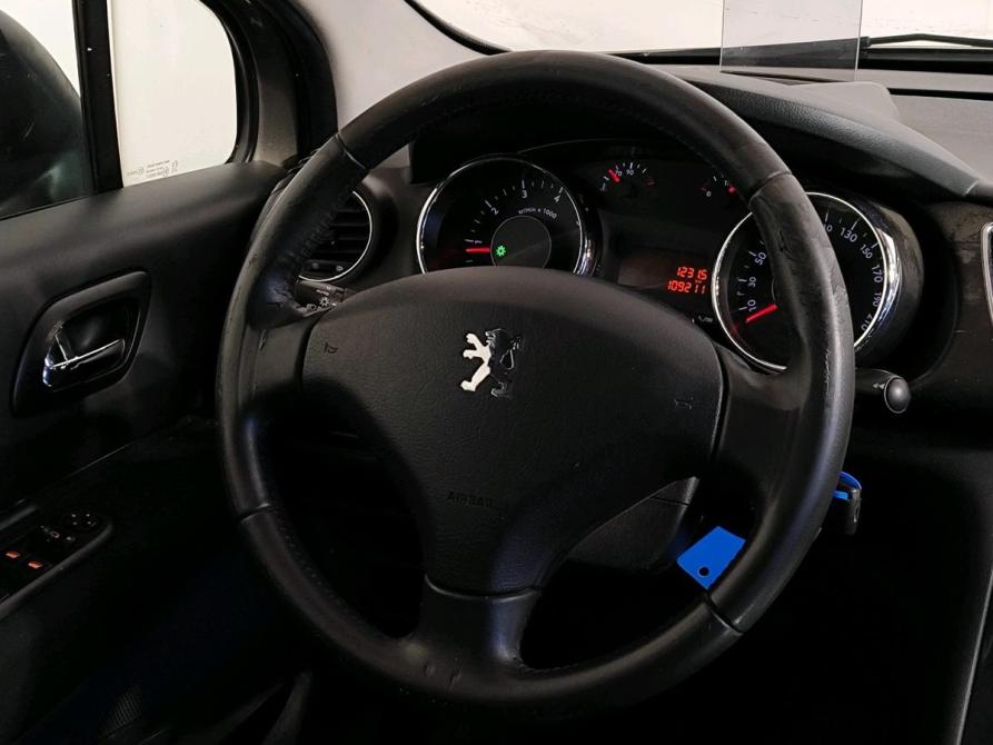 Peugeot 3008 I Москва  - изображение 12