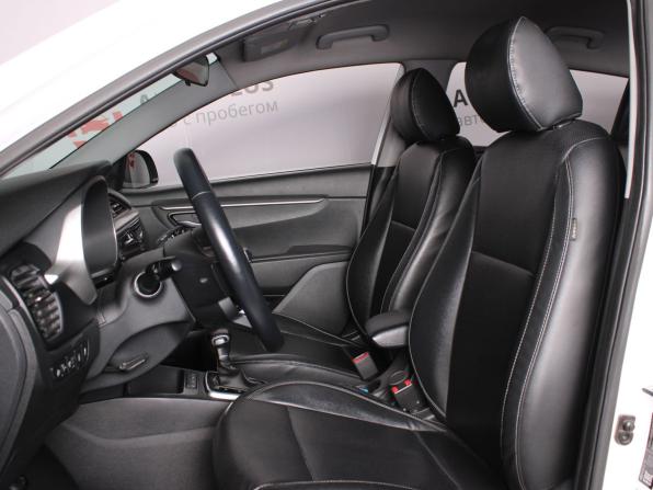 Kia Rio IV Рестайлинг с пробегом 2021 года, цена 1 760 000 рублей, 102000 км, хэтчбек, Автокод Объявления