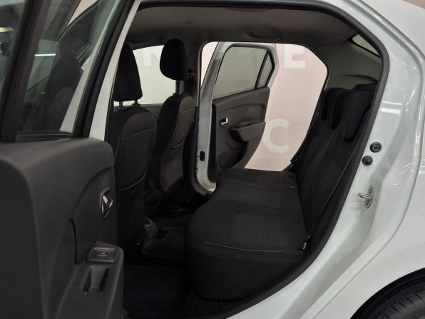 Renault Logan II с пробегом 2016 года, цена 700 000 рублей, 133457 км, седан, Автокод Объявления