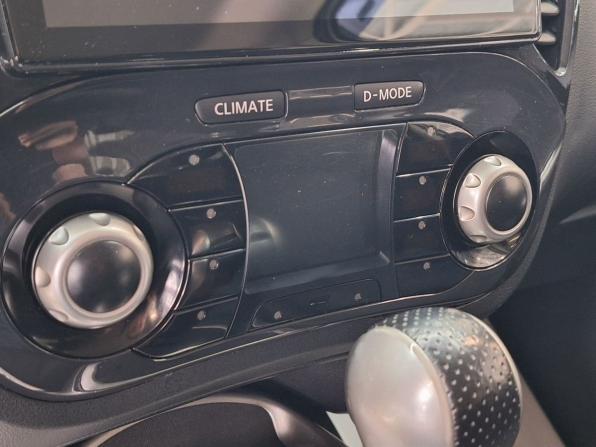 Nissan Juke I с пробегом 2012 года, цена 935 000 рублей, 177197 км, внедорожник, Автокод Объявления