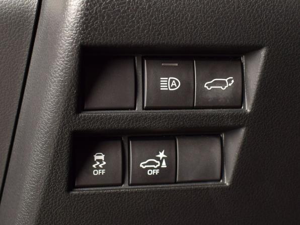 Toyota Land Cruiser 300 Series с пробегом 2023 года, цена 15 550 995 рублей, 84 км, внедорожник, Автокод Объявления