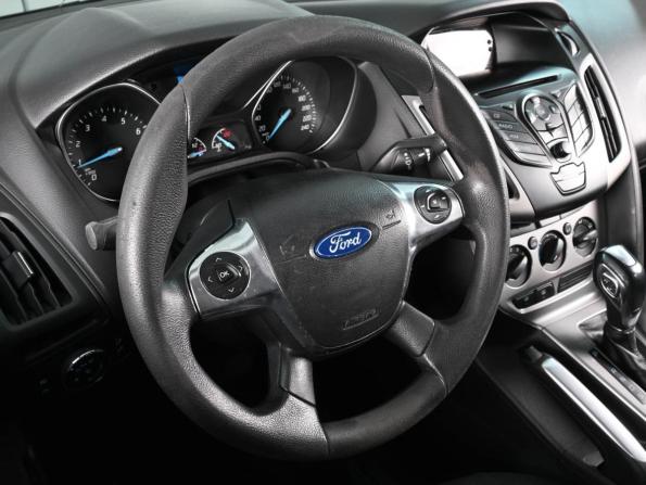 Ford Focus III с пробегом 2012 года, цена 869 000 рублей, 143383 км, хэтчбек, Автокод Объявления