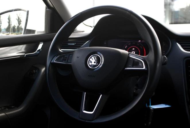 Skoda Octavia III (A7) Рестайлинг с пробегом 2020 года, цена 2 450 000 рублей, 33451 км, лифтбек, Автокод Объявления