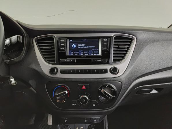 Hyundai Solaris II с пробегом 2018 года, цена 1 250 000 рублей, 180000 км, седан, Автокод Объявления