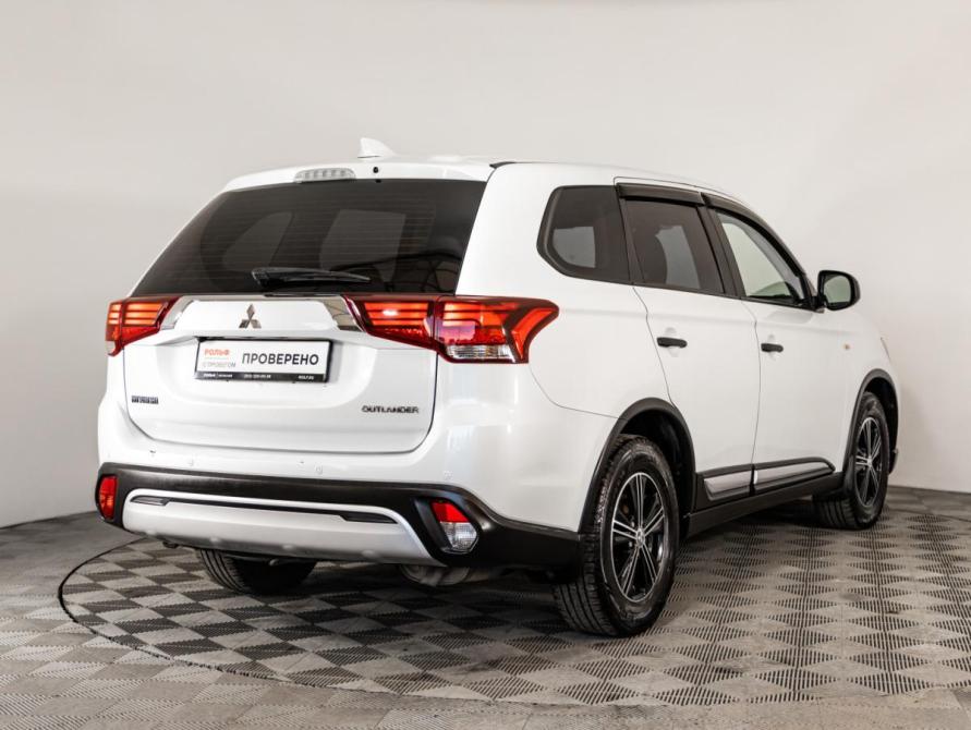 Mitsubishi Outlander III Рестайлинг 3 Санкт-Петербург  - изображение 5