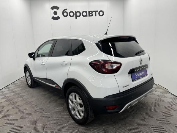 Renault Kaptur I с пробегом 2017 года, цена 1 170 000 рублей, 108888 км, внедорожник, Автокод Объявления