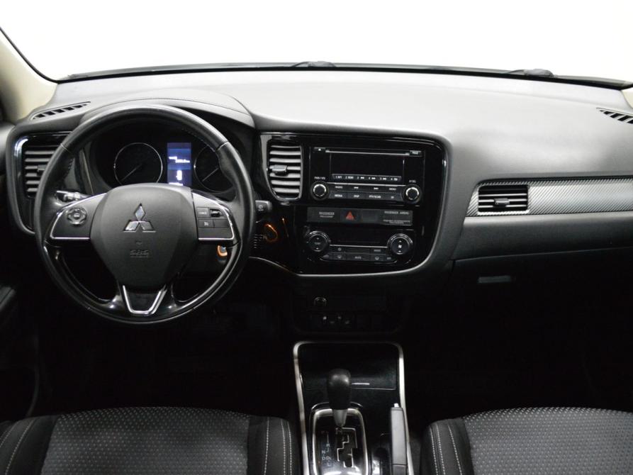 Mitsubishi Outlander III Рестайлинг 2 Санкт-Петербург  - изображение 13
