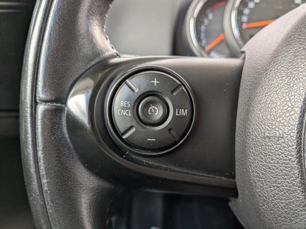 Mini Countryman II с пробегом 2018 года, цена 2 010 000 рублей, 103996 км, внедорожник, Автокод Объявления