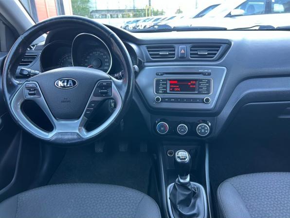 Kia Rio III Рестайлинг с пробегом 2016 года, цена 990 000 рублей, 119000 км, хэтчбек, Автокод Объявления