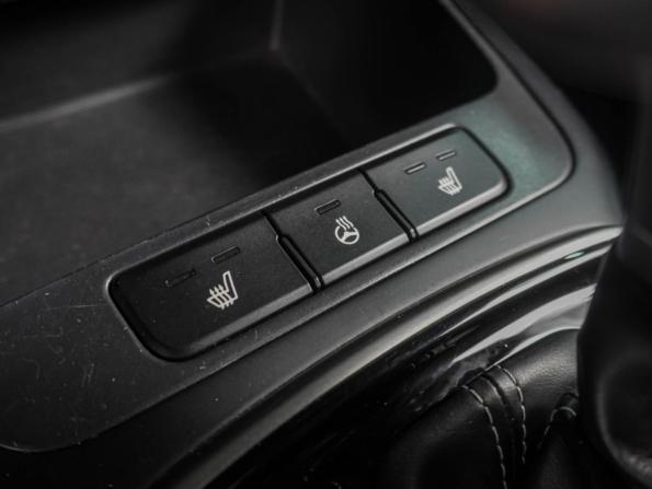Kia Rio IV с пробегом 2018 года, цена 1 359 000 рублей, 147900 км, хэтчбек, Автокод Объявления