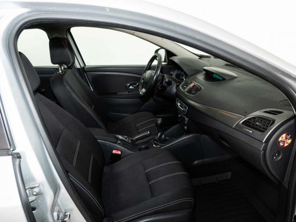 Renault Fluence I Рестайлинг с пробегом 2013 года, цена 722 000 рублей, 190000 км, седан, Автокод Объявления