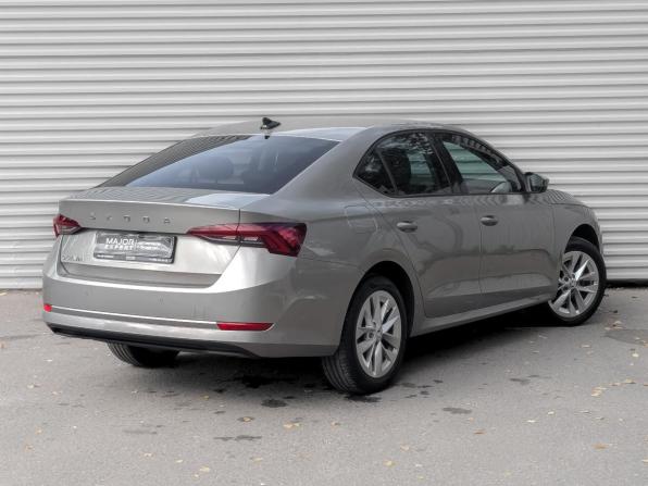 Skoda Octavia IV (A8) с пробегом 2021 года, цена 2 400 000 рублей, 75851 км, лифтбек, Автокод Объявления