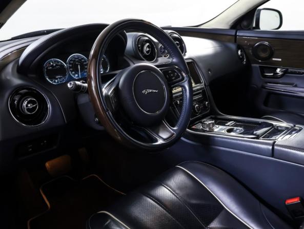 Jaguar XJ IV (X351) с пробегом 2012 года, цена 2 254 230 рублей, 186002 км, седан, Автокод Объявления