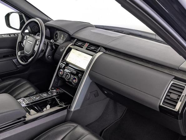 Land Rover Discovery V с пробегом 2018 года, цена 4 190 000 рублей, 117782 км, внедорожник, Автокод Объявления