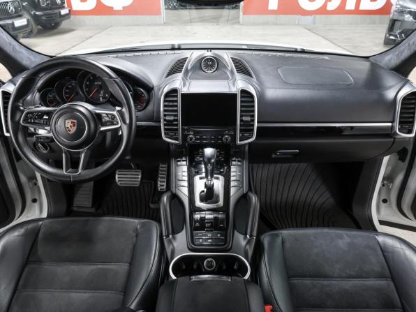 Porsche Cayenne II Рестайлинг (958) с пробегом 2016 года, цена 3 849 000 рублей, 140404 км, внедорожник, Автокод Объявления