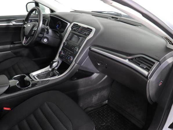 Ford Mondeo V с пробегом 2016 года, цена 1 379 000 рублей, 123643 км, седан, Автокод Объявления