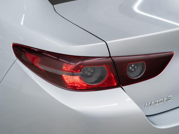 Mazda 3 IV (BP) с пробегом 2019 года, цена 1 575 000 рублей, 136969 км, седан, Автокод Объявления