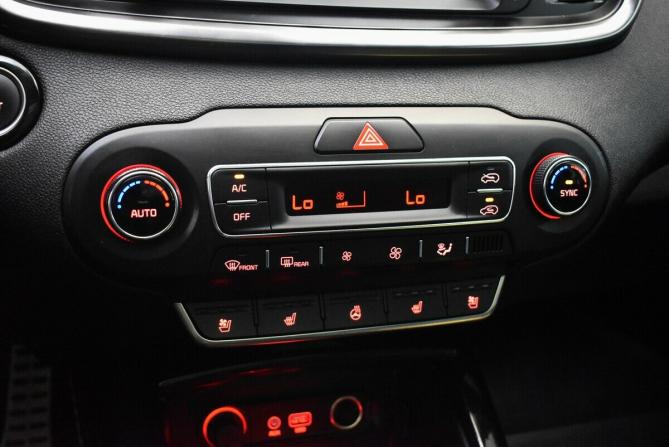 Kia Sorento III Prime Рестайлинг с пробегом 2018 года, цена 2 370 000 рублей, 185971 км, внедорожник, Автокод Объявления