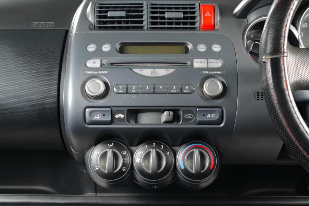 Honda Fit I Тюмень  - изображение 15