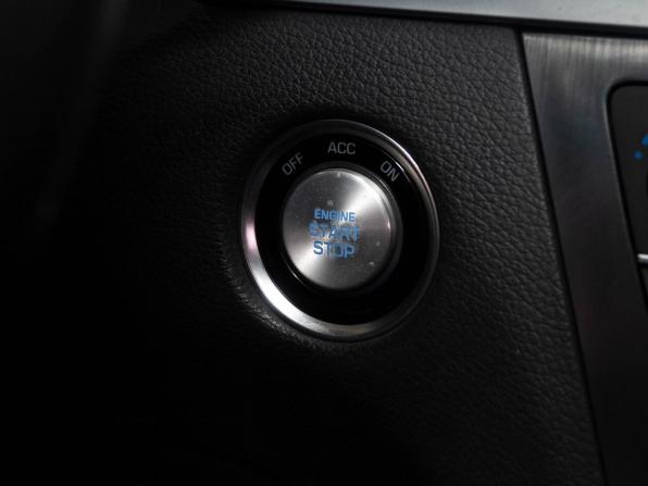 Genesis G80 I с пробегом 2018 года, цена 2 488 000 рублей, 131324 км, седан, Автокод Объявления