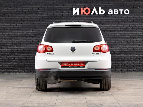 Volkswagen Tiguan I с пробегом 2011 года, цена 1 300 000 рублей, 192032 км, внедорожник, Автокод Объявления