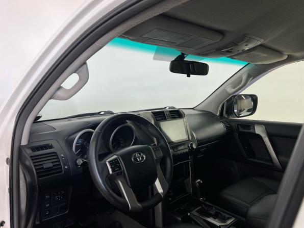 Toyota Land Cruiser Prado 150 Series с пробегом 2012 года, цена 2 499 000 рублей, 204000 км, внедорожник, Автокод Объявления
