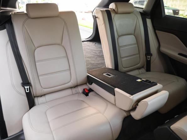 Jaguar F-Pace I с пробегом 2017 года, цена 2 049 000 рублей, 200289 км, внедорожник, Автокод Объявления