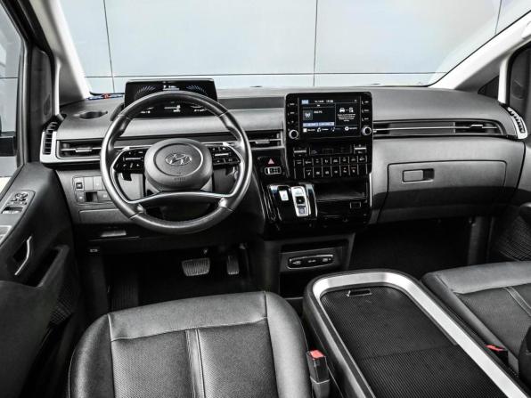 Hyundai Staria I с пробегом 2021 года, цена 5 199 000 рублей, 28540 км, минивэн, Автокод Объявления