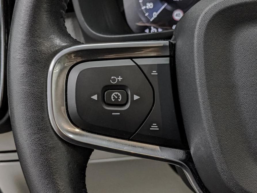 Volvo XC40 I Москва  - изображение 30