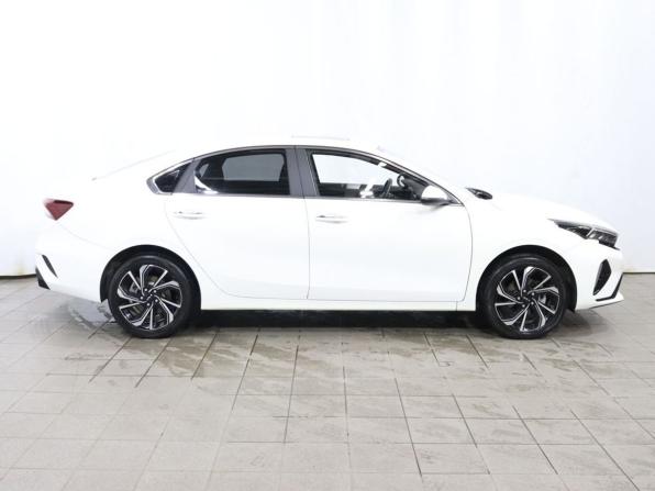 Kia K3 II (China Market) Рестайлинг с пробегом 2023 года, цена 2 150 000 рублей, 28186 км, седан, Автокод Объявления
