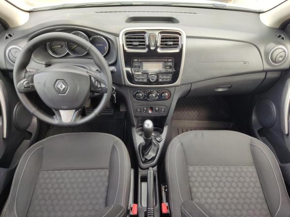 Renault Logan II с пробегом 2016 года, цена 660 000 рублей, 104000 км, седан, Автокод Объявления