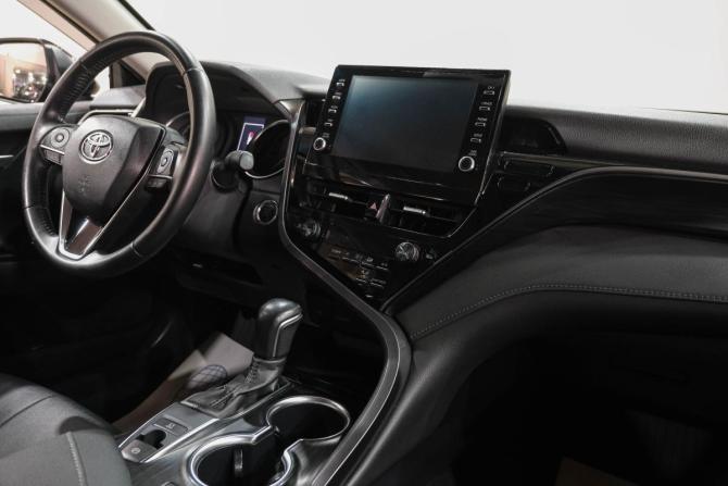 Toyota Camry VIII (XV70) Рестайлинг с пробегом 2021 года, цена 3 149 000 рублей, 65464 км, седан, Автокод Объявления