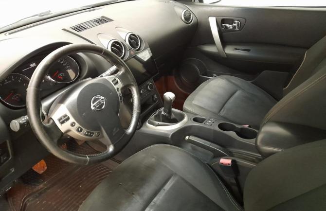 Nissan Qashqai I Рестайлинг с пробегом 2011 года, цена 799 000 рублей, 303000 км, внедорожник, Автокод Объявления