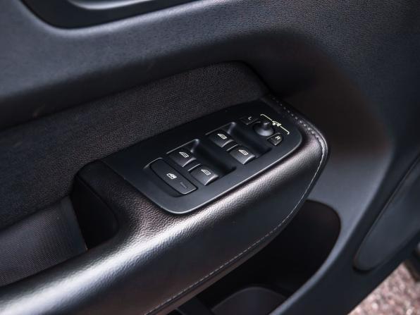 Volvo XC60 II с пробегом 2018 года, цена 3 330 000 рублей, 115330 км, внедорожник, Автокод Объявления