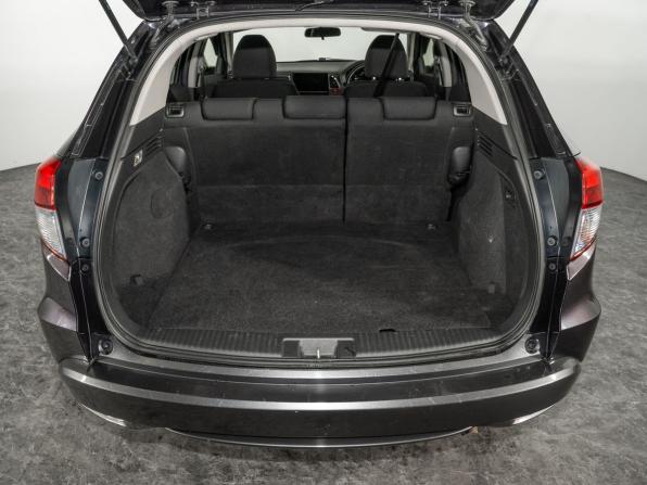 Honda Vezel I с пробегом 2014 года, цена 1 420 000 рублей, 116571 км, внедорожник, Автокод Объявления