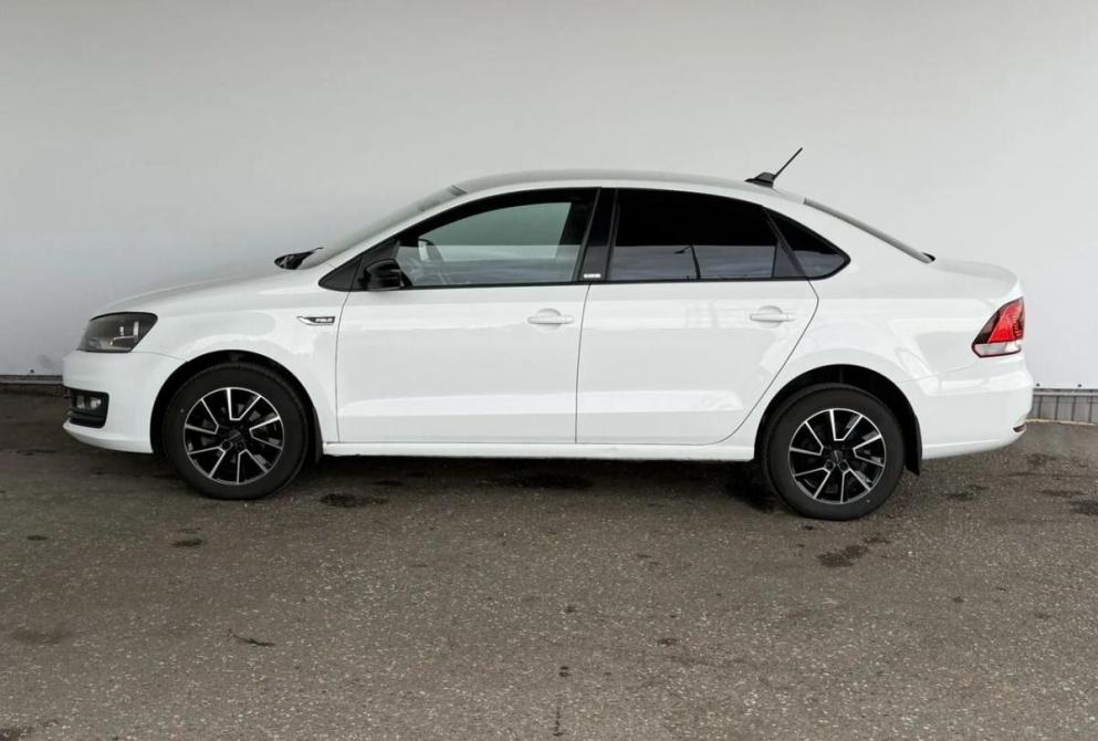 Volkswagen Polo V Рестайлинг Киров  - изображение 8