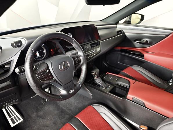 Lexus ES VII Рестайлинг с пробегом 2022 года, цена 5 000 000 рублей, 30338 км, седан, Автокод Объявления