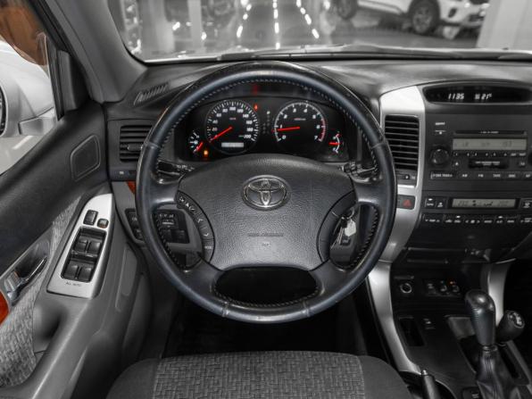 Toyota Land Cruiser Prado 120 Series Рестайлинг с пробегом 2008 года, цена 2 050 000 рублей, 207858 км, внедорожник, Автокод Объявления