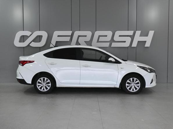 Hyundai Solaris II Рестайлинг с пробегом 2020 года, цена 1 525 000 рублей, 85740 км, седан, Автокод Объявления
